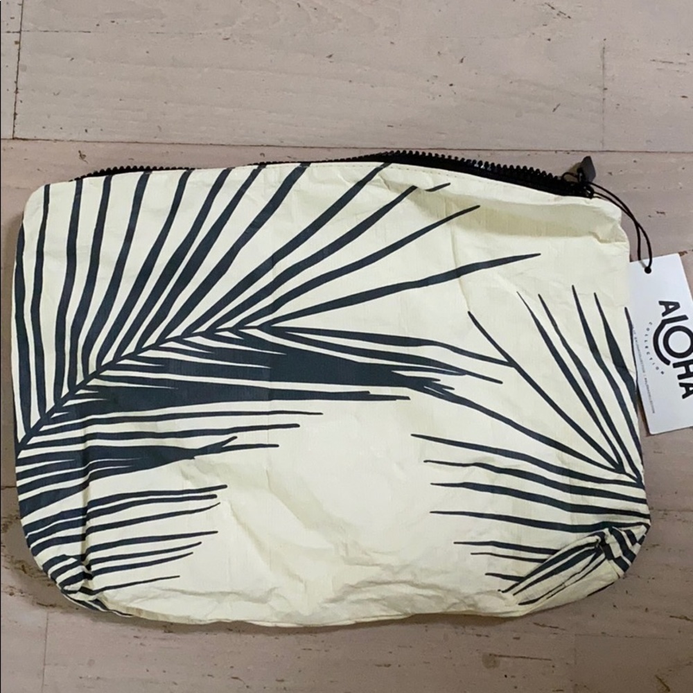 Aloha Collection | Medium Pouch